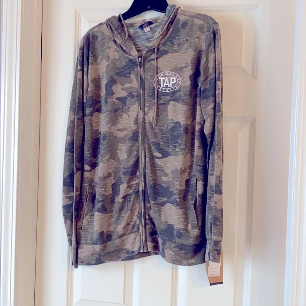 NWT MGM Grand Camouflage Zip-up
